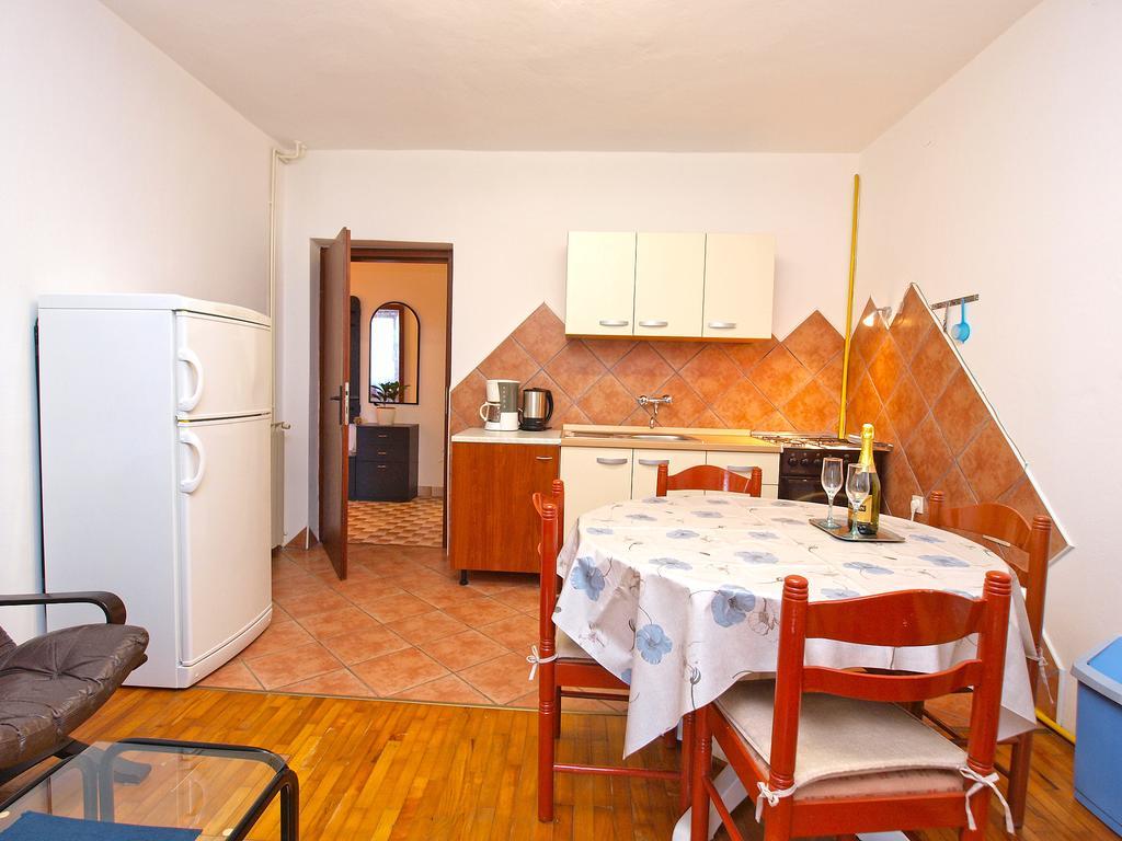 Apartments Dragica 929 Fazana Exterior photo