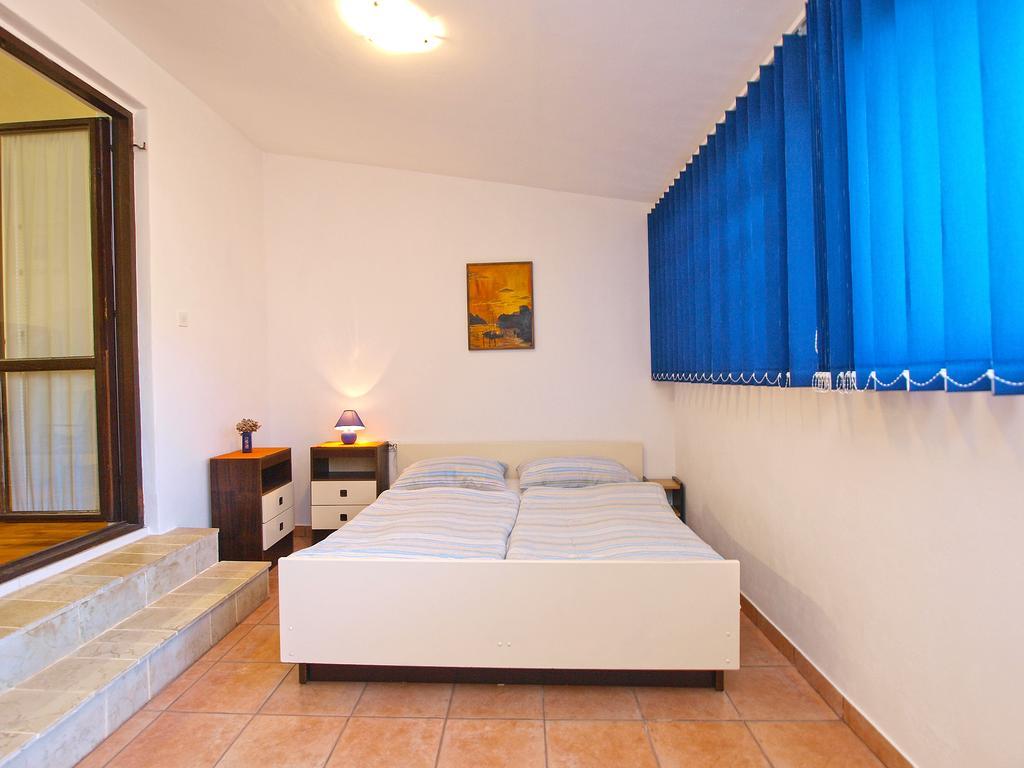 Apartments Dragica 929 Fazana Exterior photo