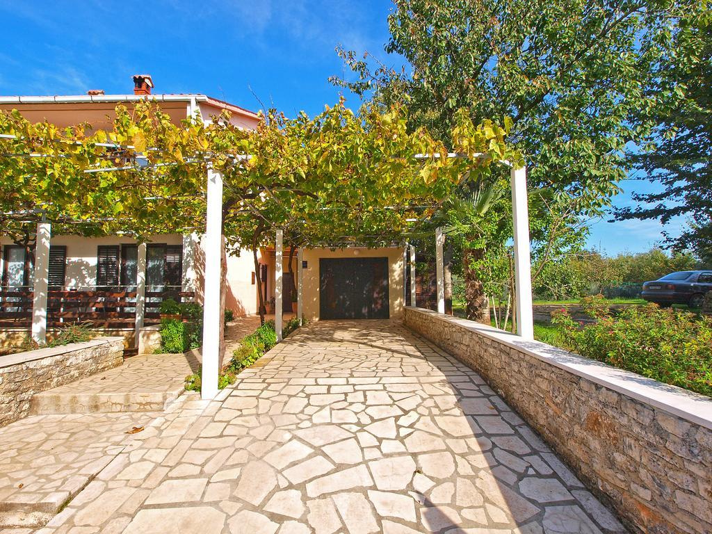 Apartments Dragica 929 Fazana Exterior photo
