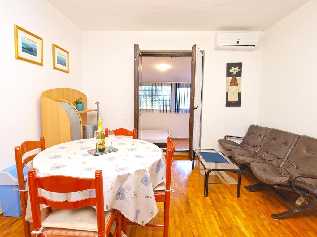 Apartments Dragica 929 Fazana Exterior photo